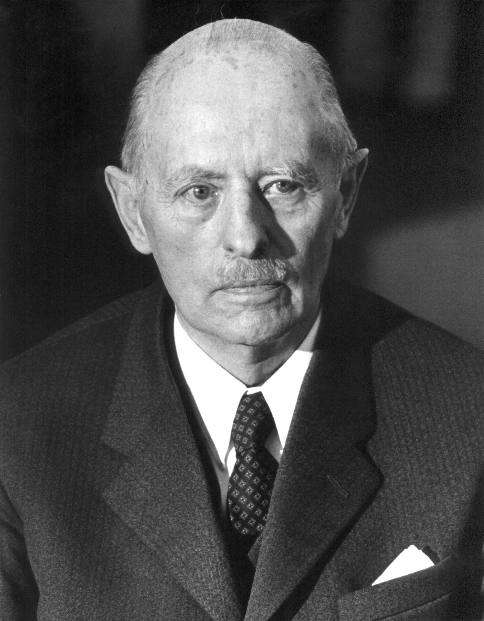 Рейнхард Гелен.jpg