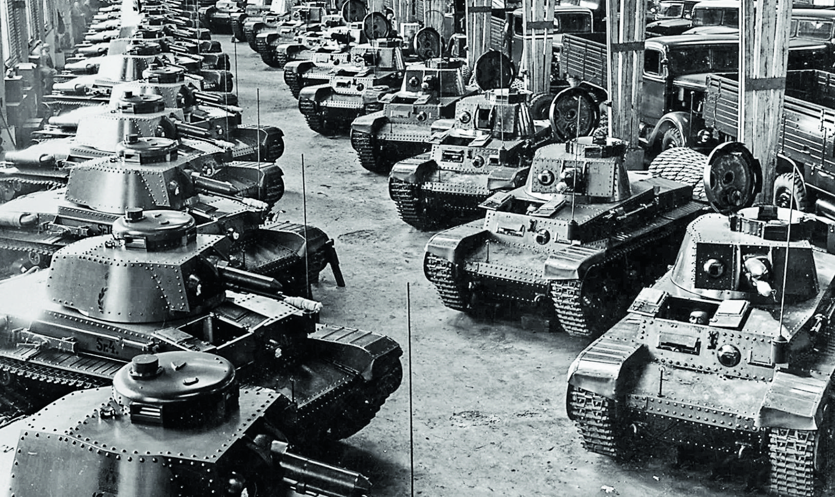 Танки LT vz. 35 на заводе Škoda 1938.jpg