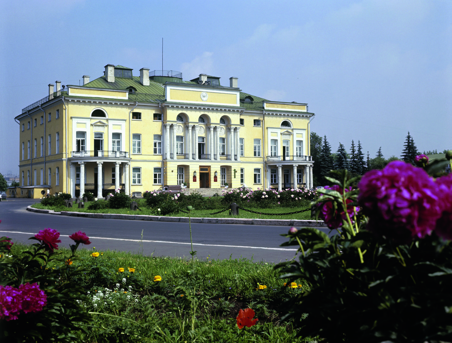 RIA_590634.HR.jpg