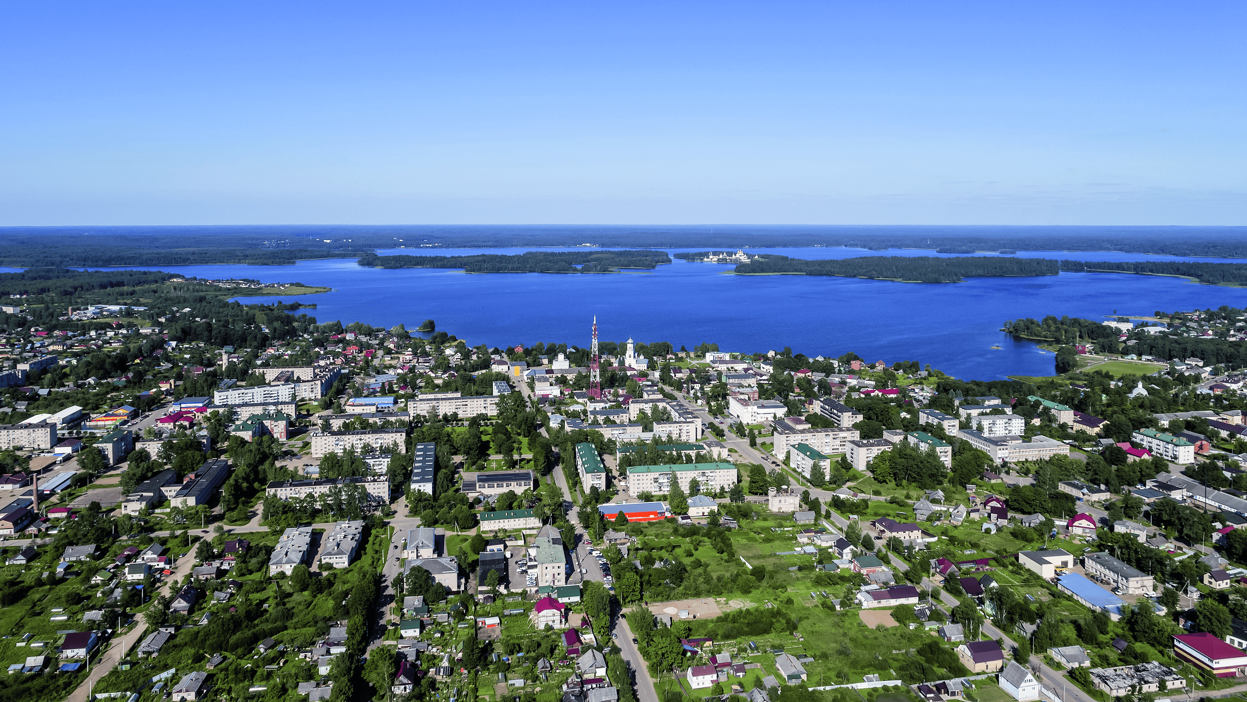 Valdai_town_aerial_photo_asv2018-07-30.png