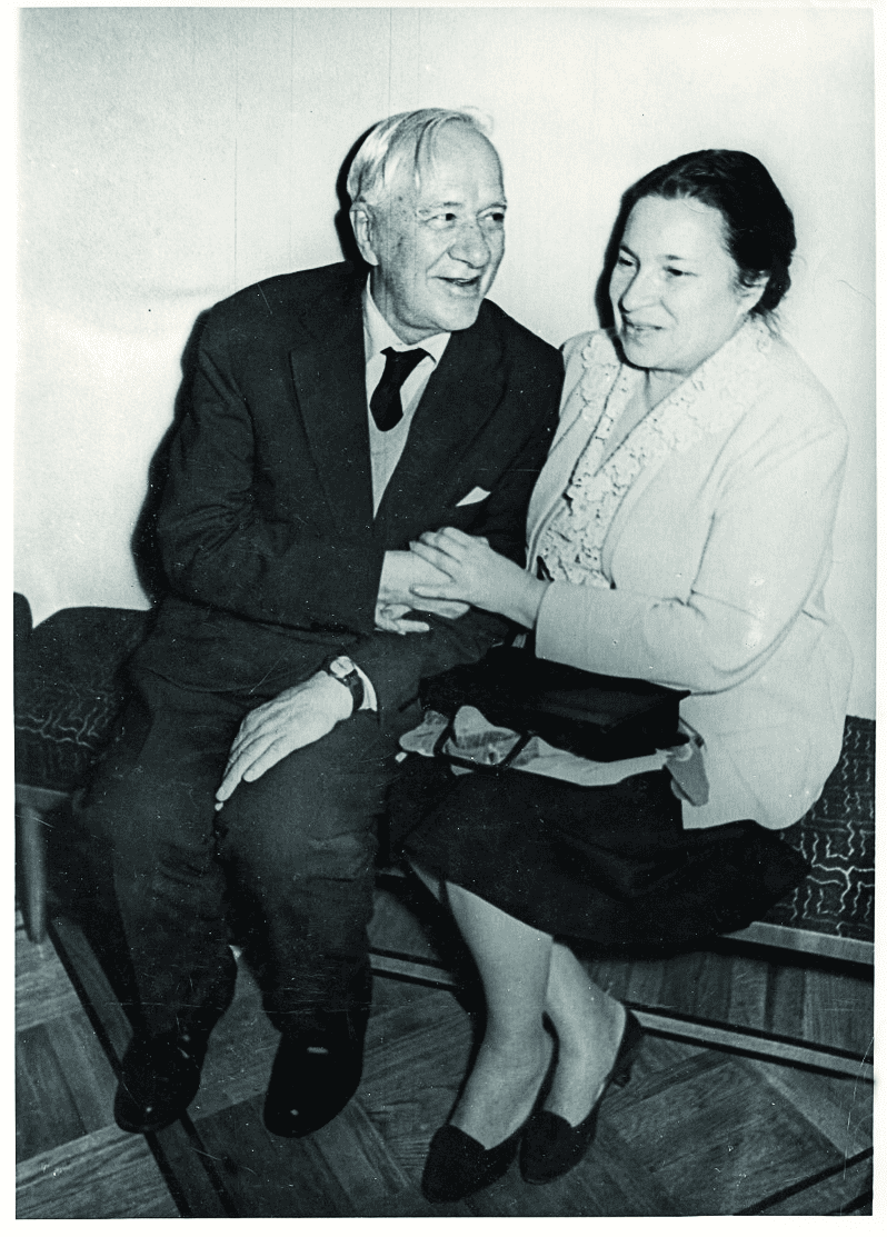 Барто и Чуковский из личного архива Т Щегляевой.png