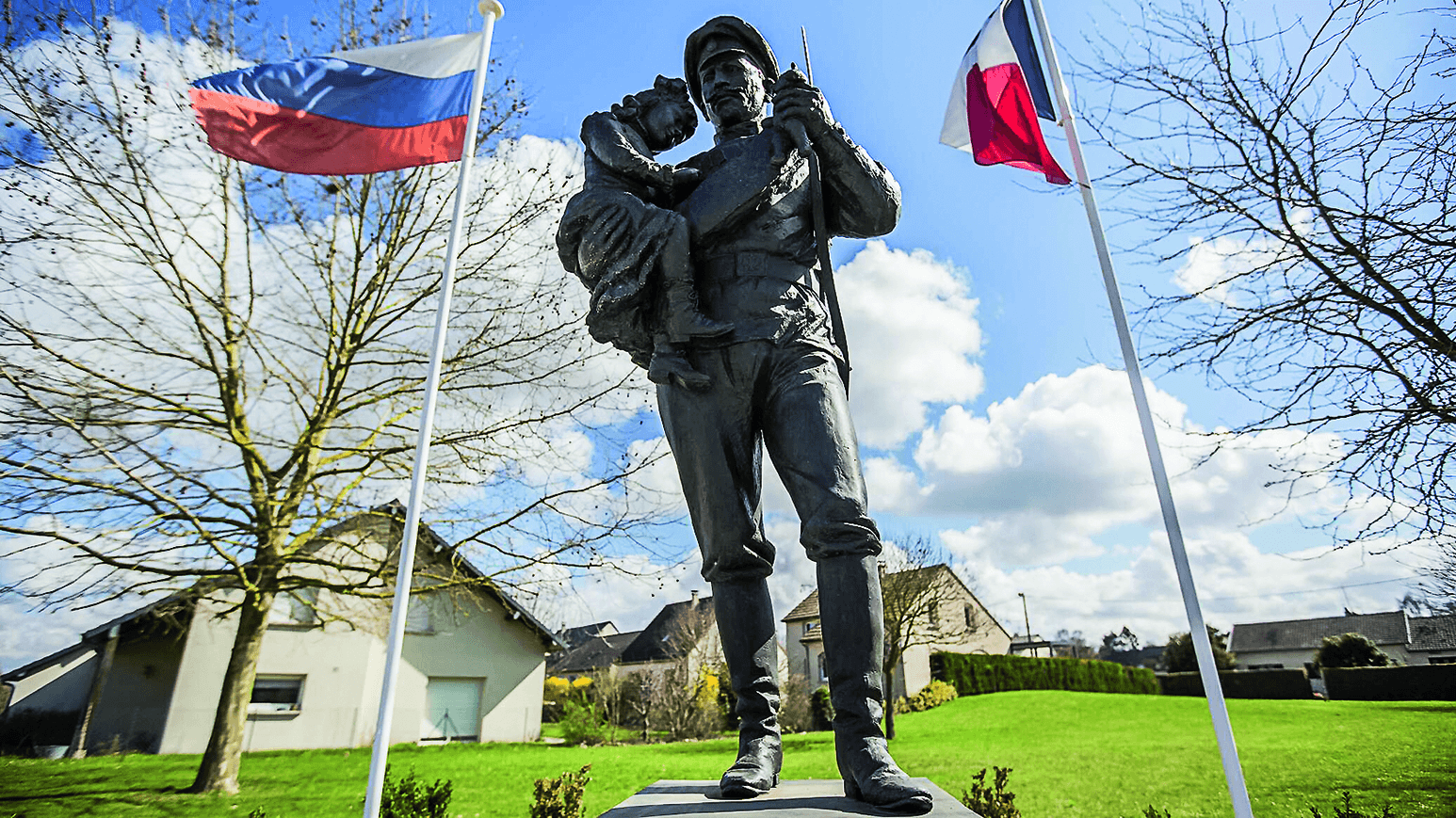 Памятник воинам Русского экспедиционного корпуса в коммуне Курси.png