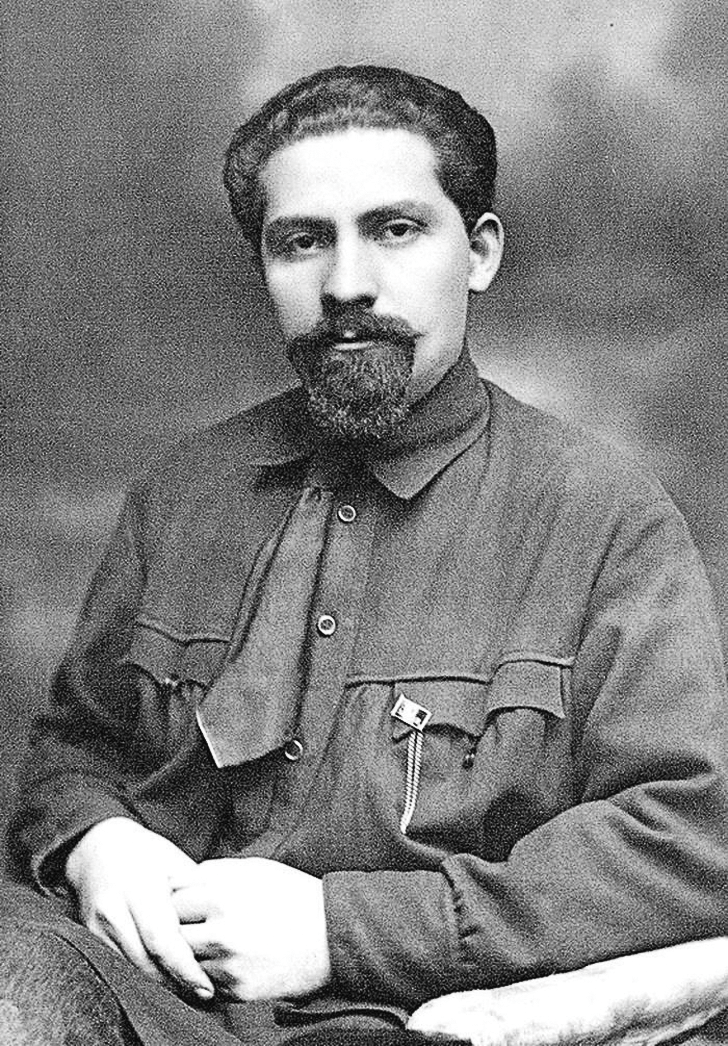 Лазарь Каганович 2.png