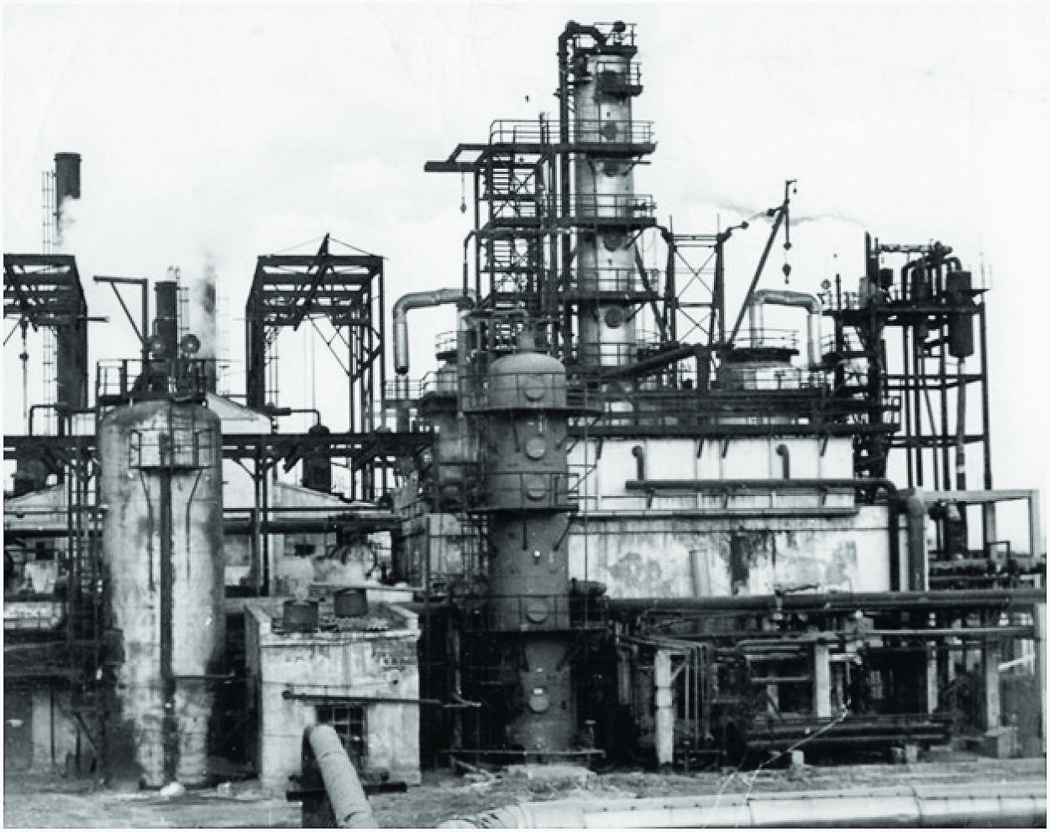 Орский нефтеперерабатывающий ,- завод_.jpg