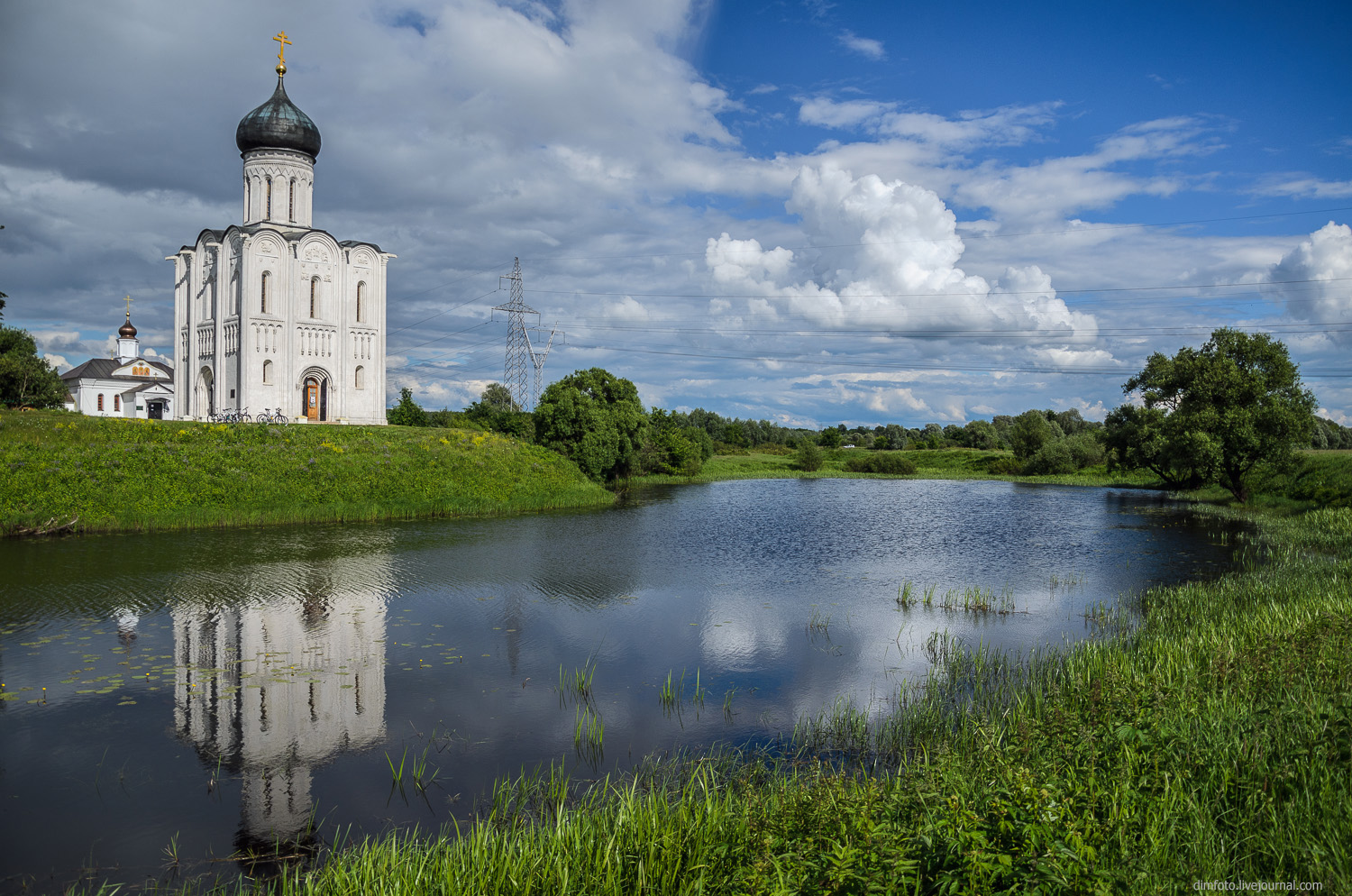 Храм Покрова на Нерли.jpg