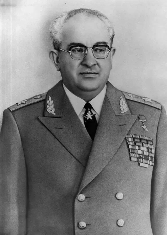 андропов.png